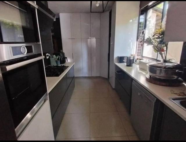 5 BEDROOM HOUSE FOR SALE IN AMBERFIELD HEIGHTS